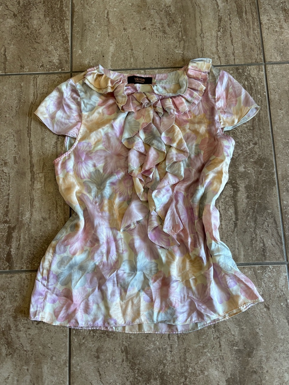 Victor Alfaro 100% silk pastel floral crinkle ruffle blouse cottagecore